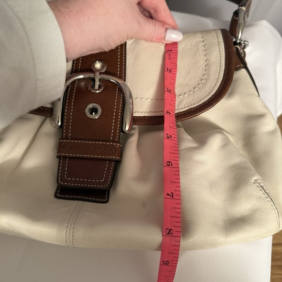 COACH Y2K White Brown Leather Pleated Soho Shoulder Handbag Buckle F15204 - Picture 15 of 16